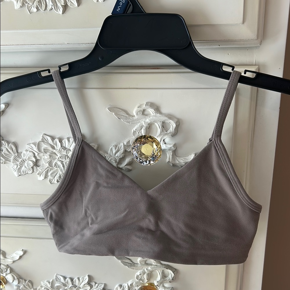Aritzia Golden Women’s Butter Hold Tight Bra Top in Nomad Taupe — Good Condition